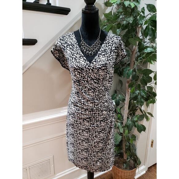 AA Studio AA Women's Black & White V-Neck Short Sleeve Knee Length Dress 18W - Picture 1 of 12